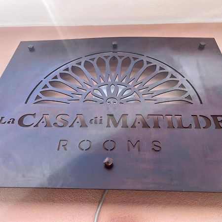 מלון ברצלונה פוצו די גוטו La Casa Di Matilde מראה חיצוני תמונה